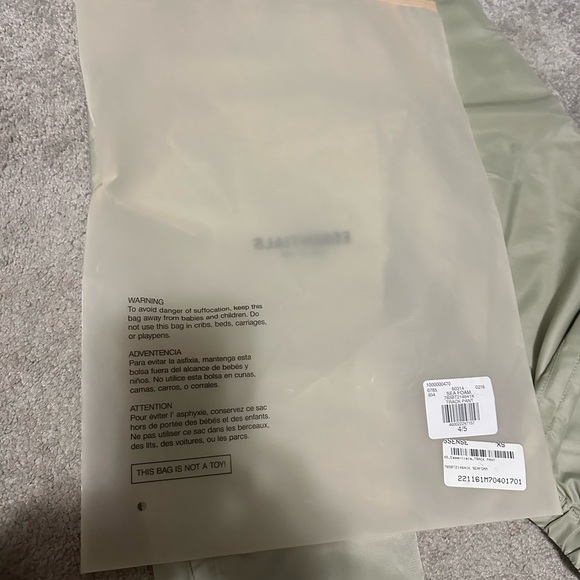 Fear of God Essentials XS 4/5
SEA FOAM
785BT214641K
TRACK PANT - Picture 3 of 4